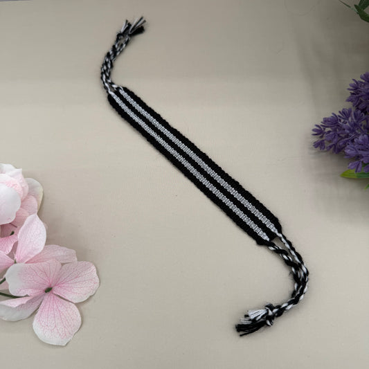 Artisanal bracelets